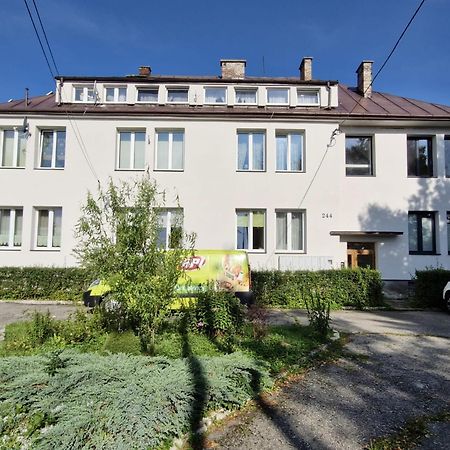 Apartamenty Na Szlaku Чарни-Дунаєц Екстер'єр фото