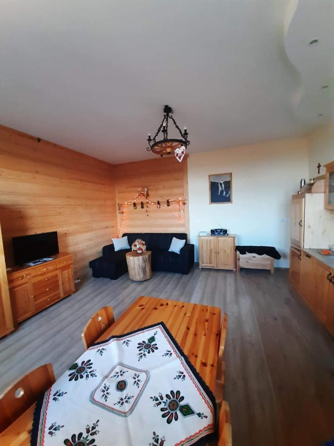 Apartamenty Na Szlaku Чарни-Дунаєц Екстер'єр фото